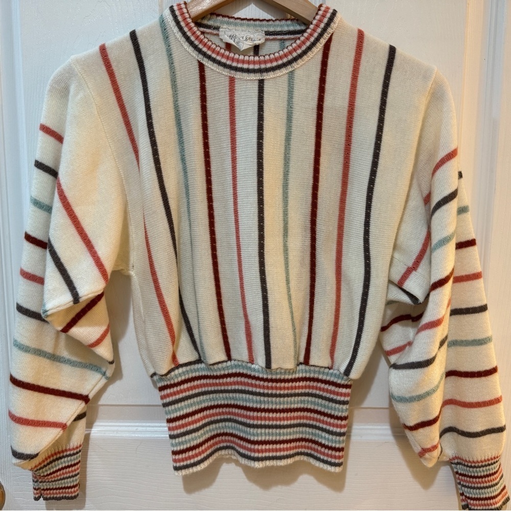 Vintage Bean Sprout Knitwear Cream Pink Blue Gray Sweater excellent cond!